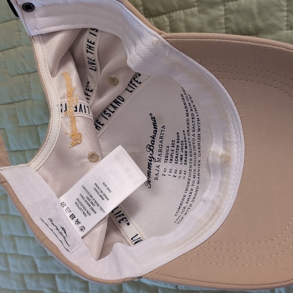 Pineapple 🍍 cap - Picture 4 of 4